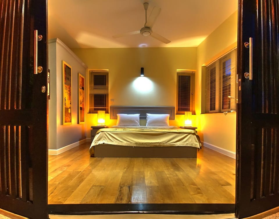 Bed, Bedroom, Pool view, air conditioner