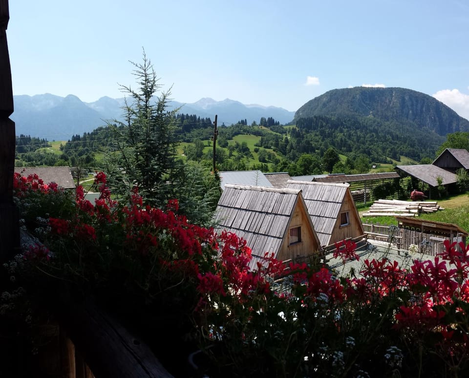 Property building, Natural landscape, Garden, Other, Mountain view