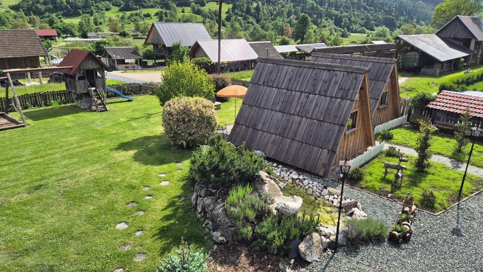 Property building, Natural landscape, Garden, Garden view