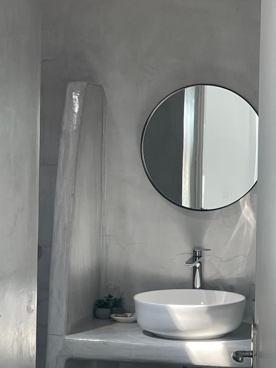 Toilet, Property building, Bathroom