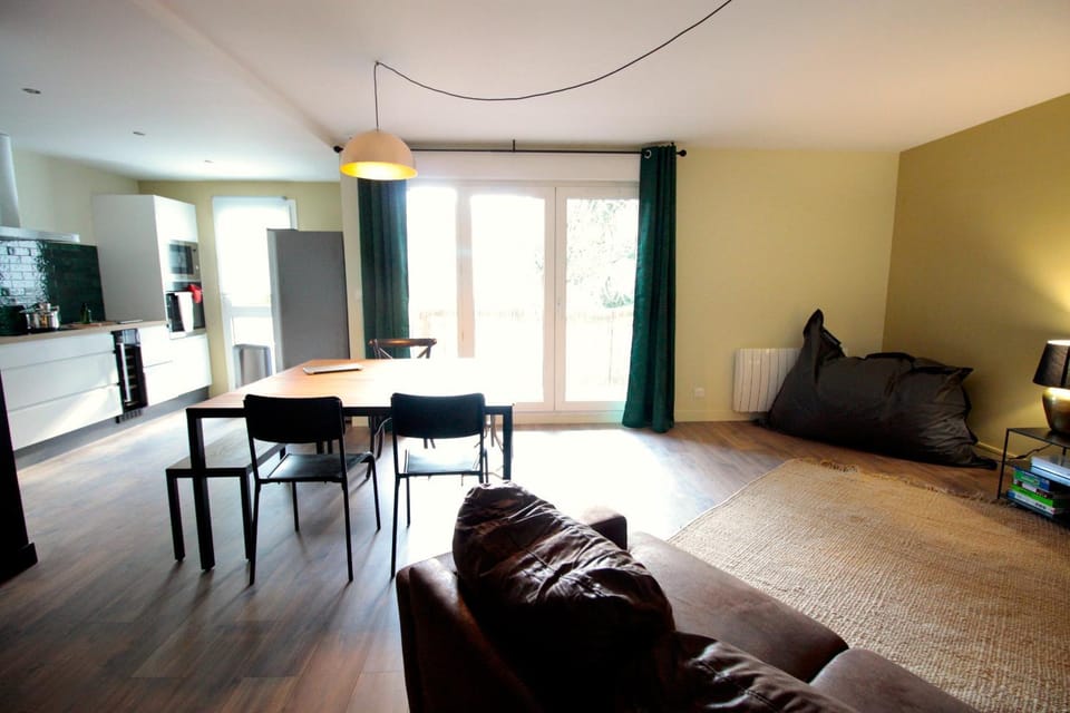 Balcony/Terrace, Living room, Seating area, Dining area