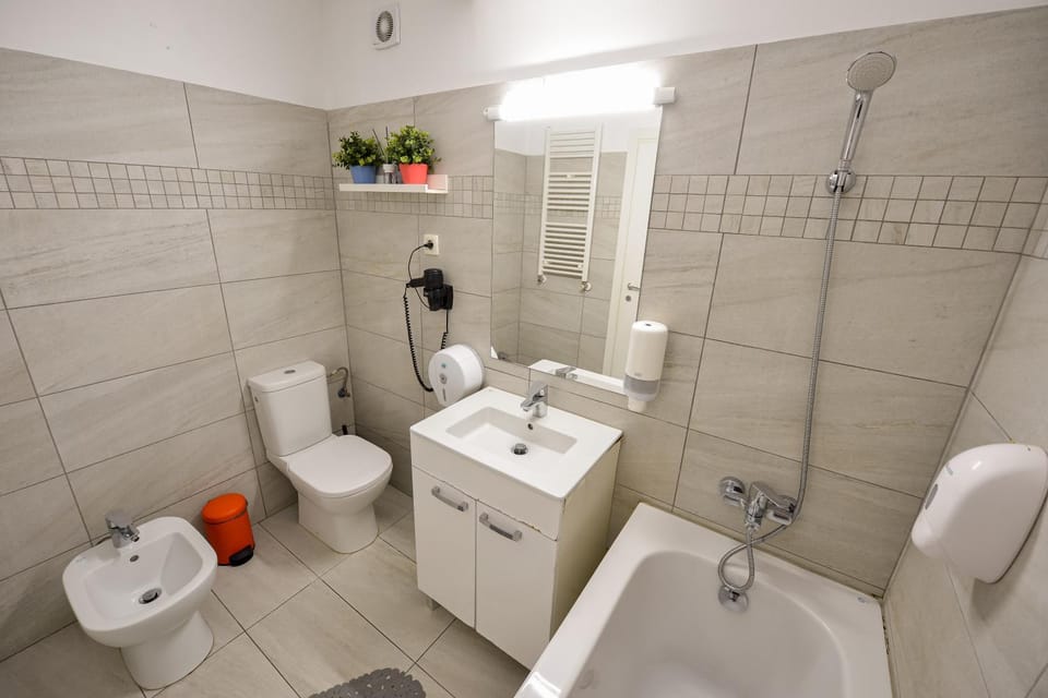 Toilet, Bathroom, Bath, towels