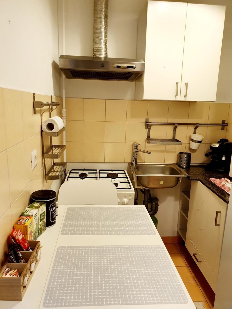 Kitchen or kitchenette