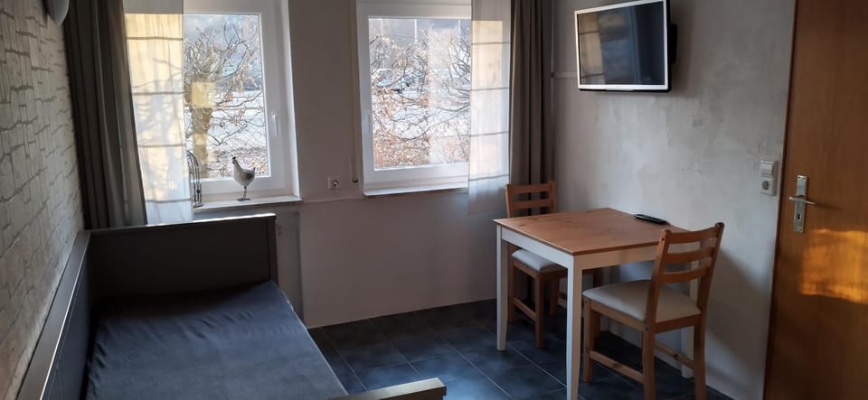 TV and multimedia, Dining area