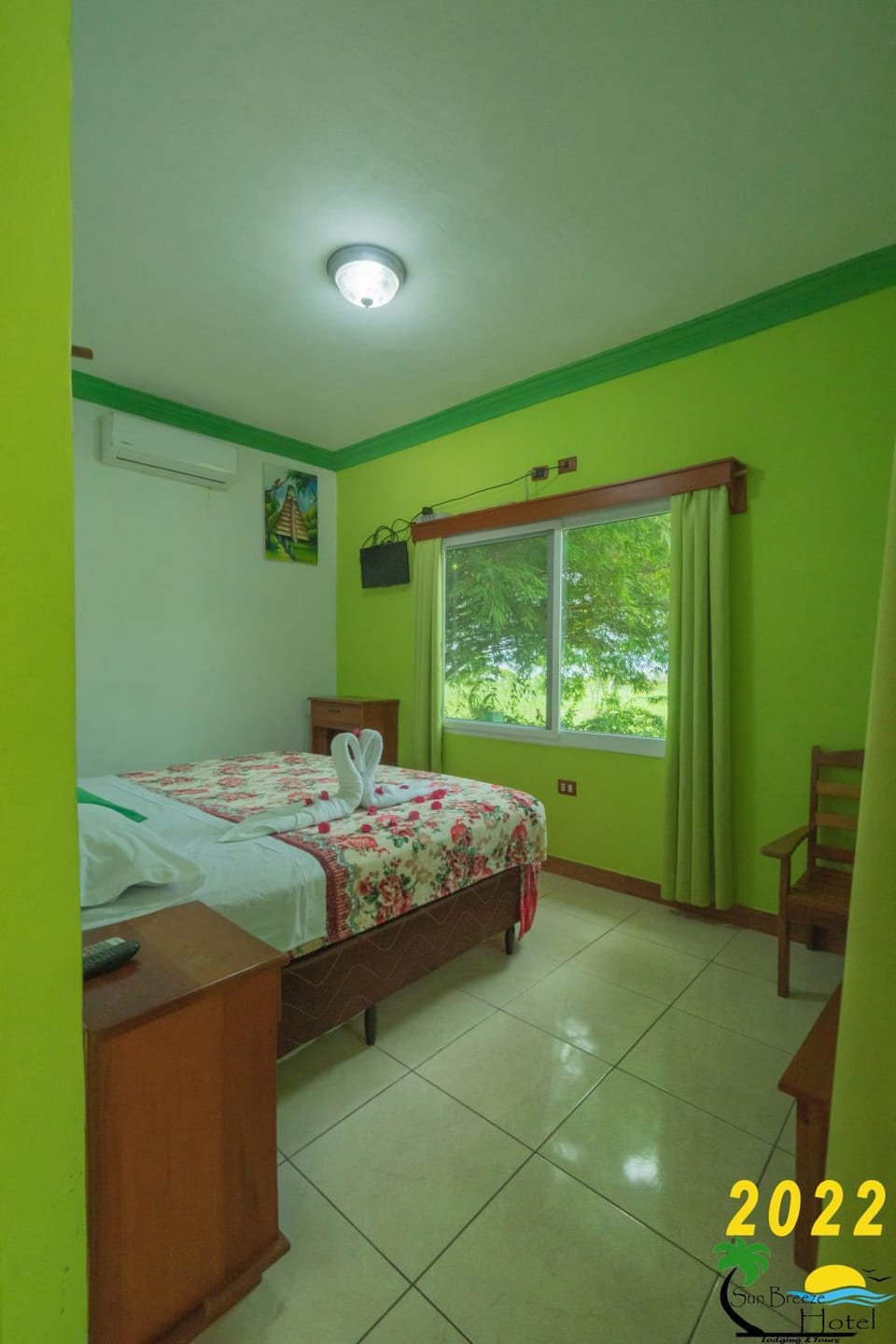 Bed, Photo of the whole room