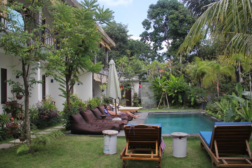 Swimming pool, Swimming pool
