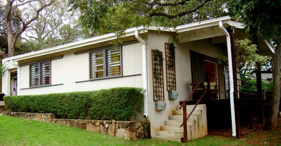Property building, Facade/entrance, Garden view, Landmark view, Mountain view