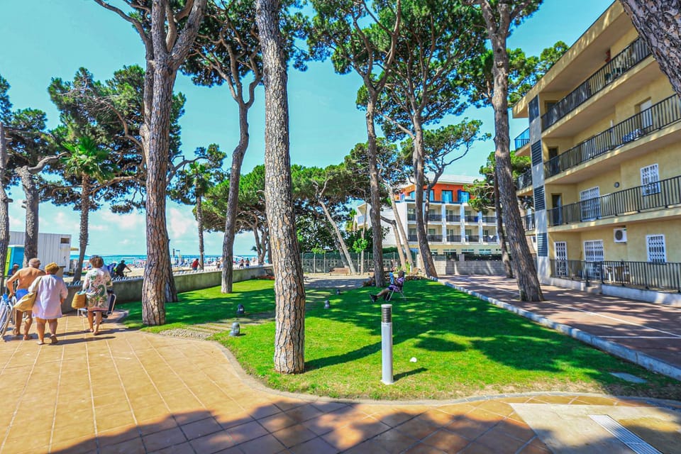 LITORAL COSTA DORADA - PINS I MAR Only families Apartment in Cambrils
