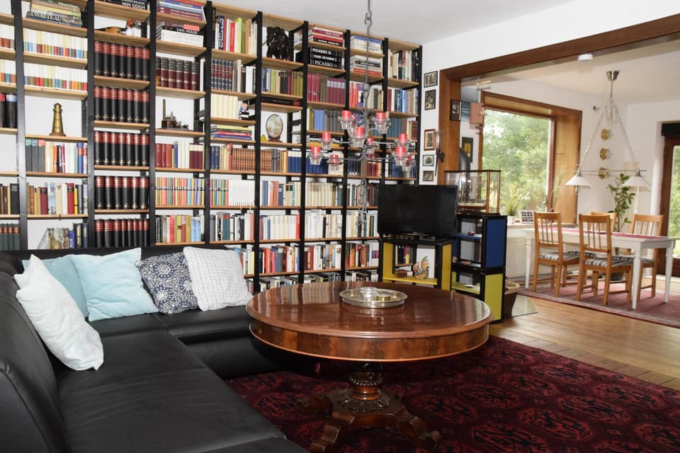 Library, Living room