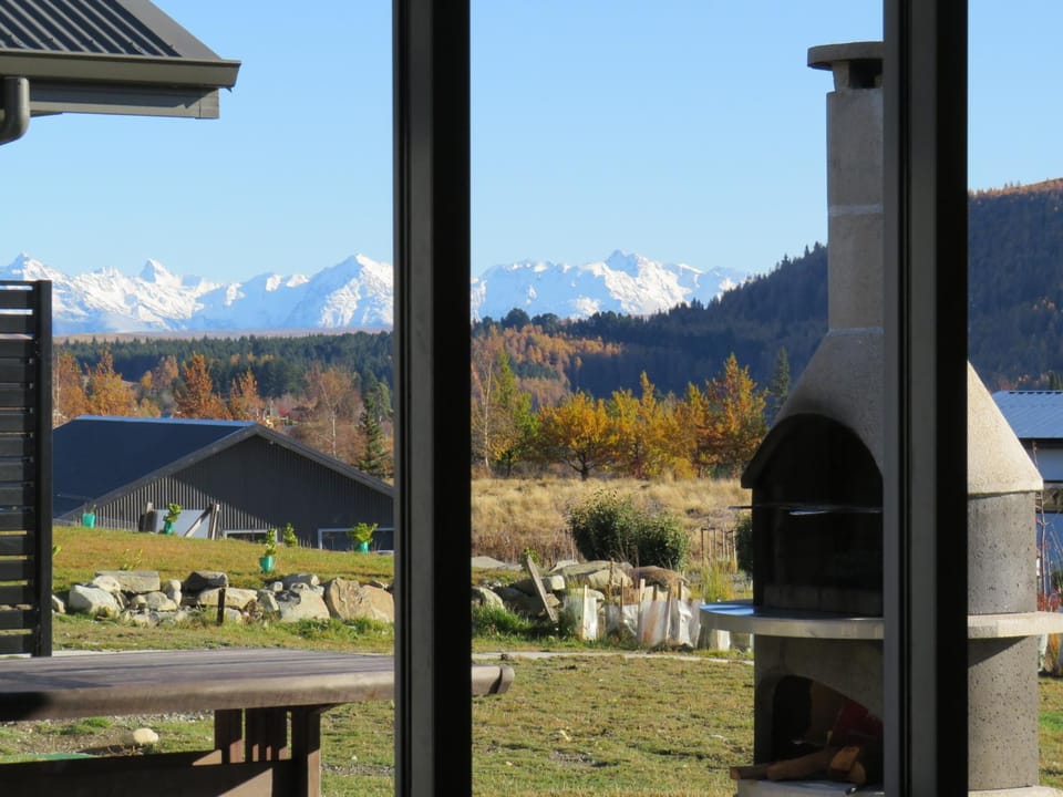 Day, Natural landscape, BBQ facilities, Balcony/Terrace, Lake view, Mountain view