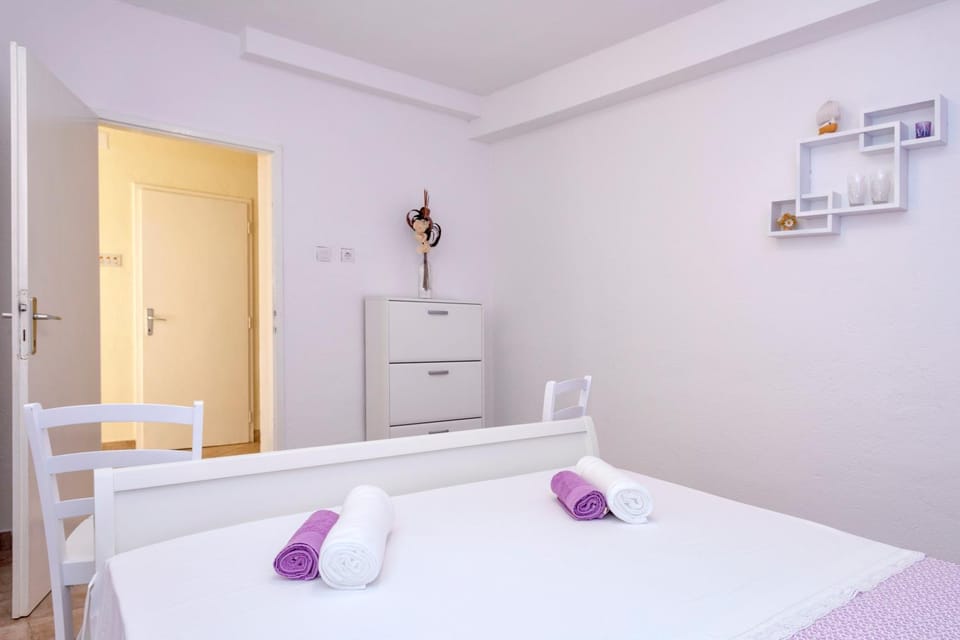 Soba Lavander Apartment in Vrboska