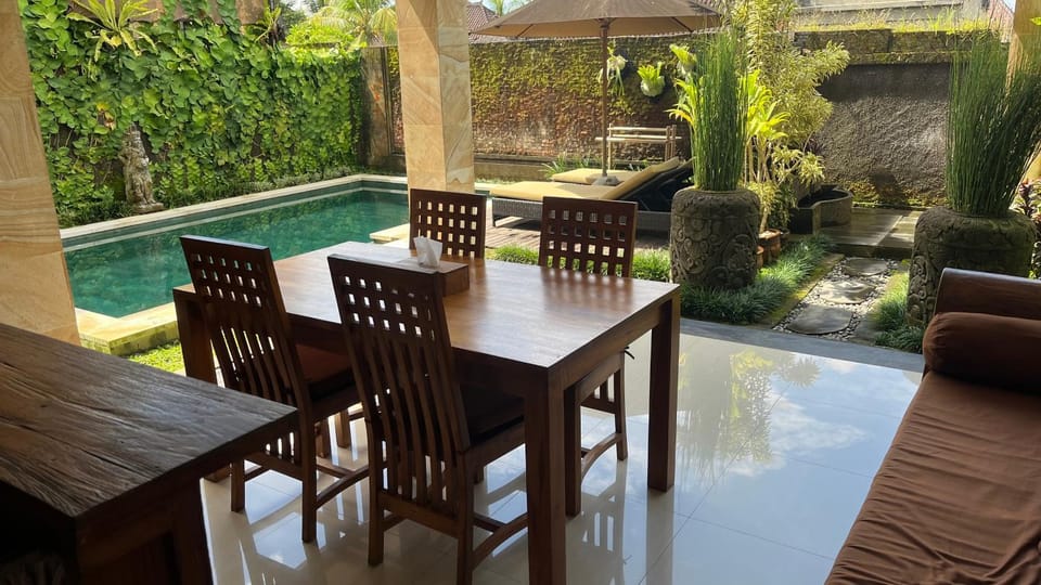 Day, Seating area, Dining area, Garden view, Pool view, Swimming pool