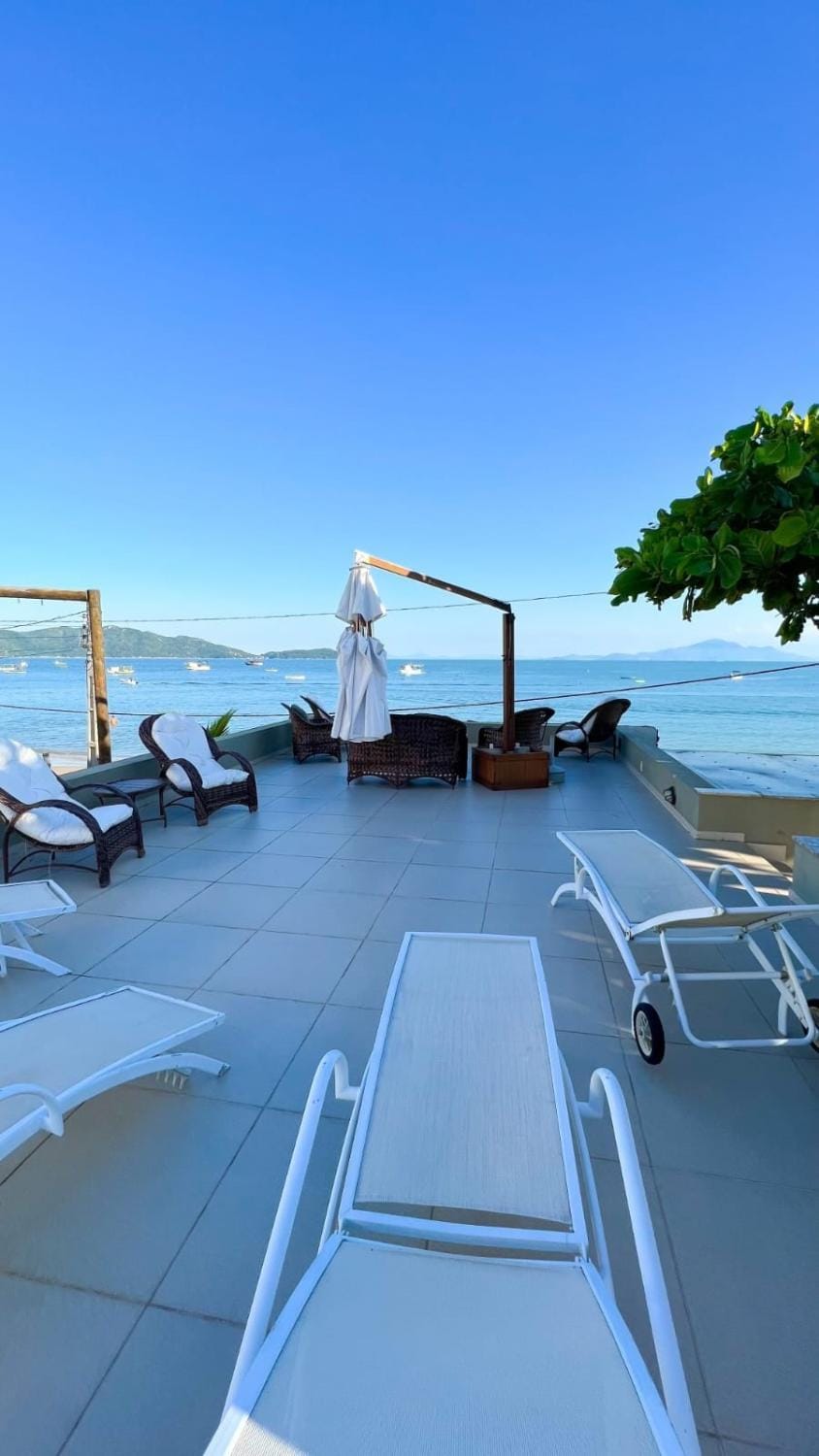 Day, Natural landscape, View (from property/room), Balcony/Terrace, Beach, Sea view, sunbed