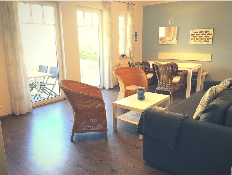 Balcony/Terrace, Living room, Dining area