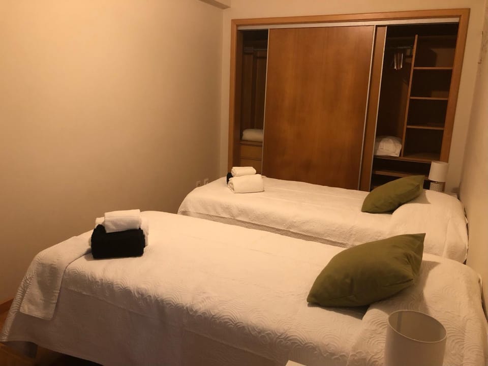 Bed, Bedroom, towels, wardrobe