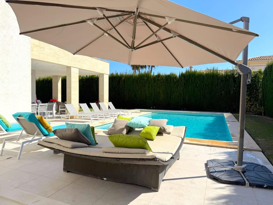 Casa Linda Villa in Raiguer