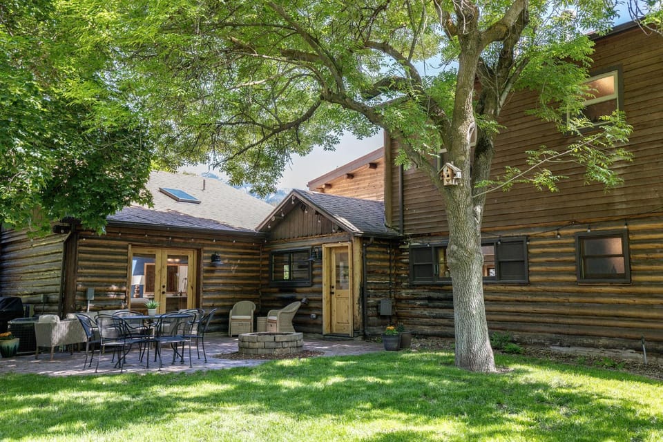 Property building, Patio