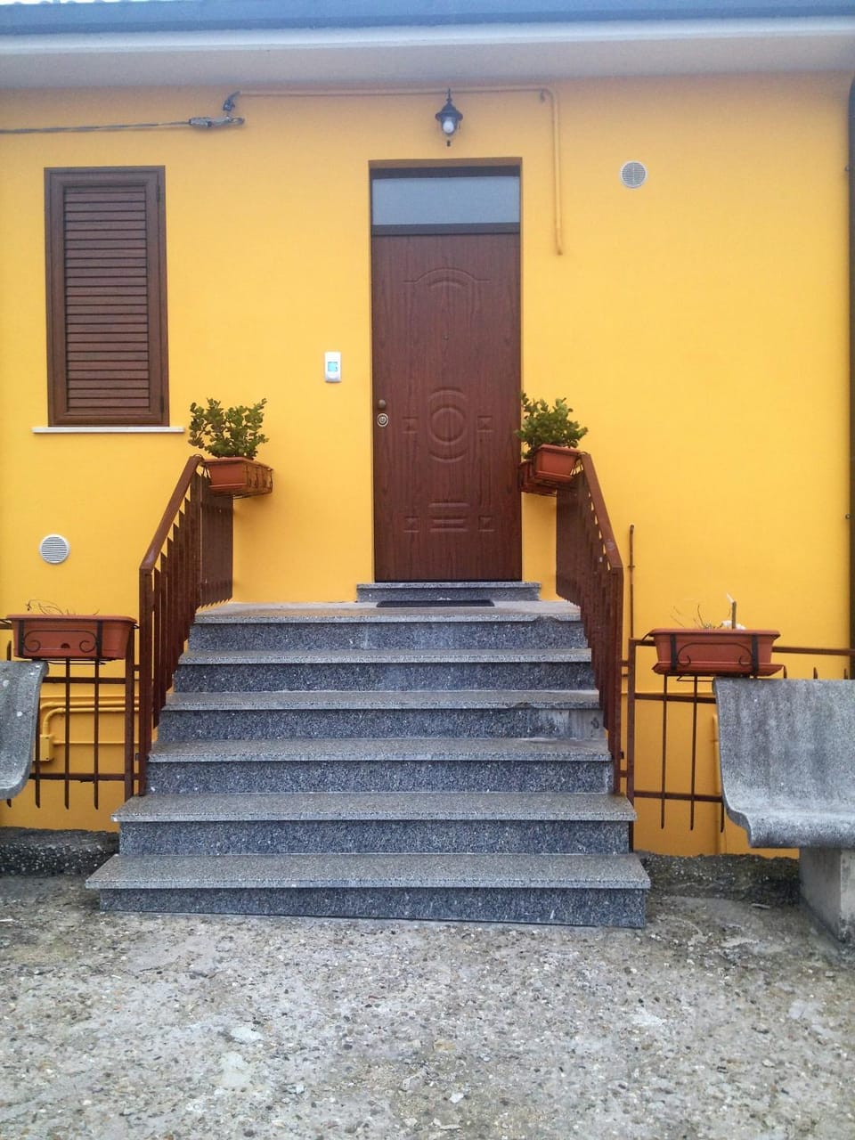 Facade/entrance