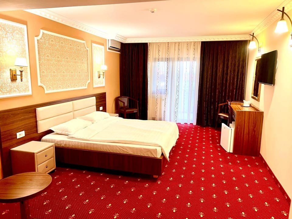 Complex Azar Bed and Breakfast in Moldova