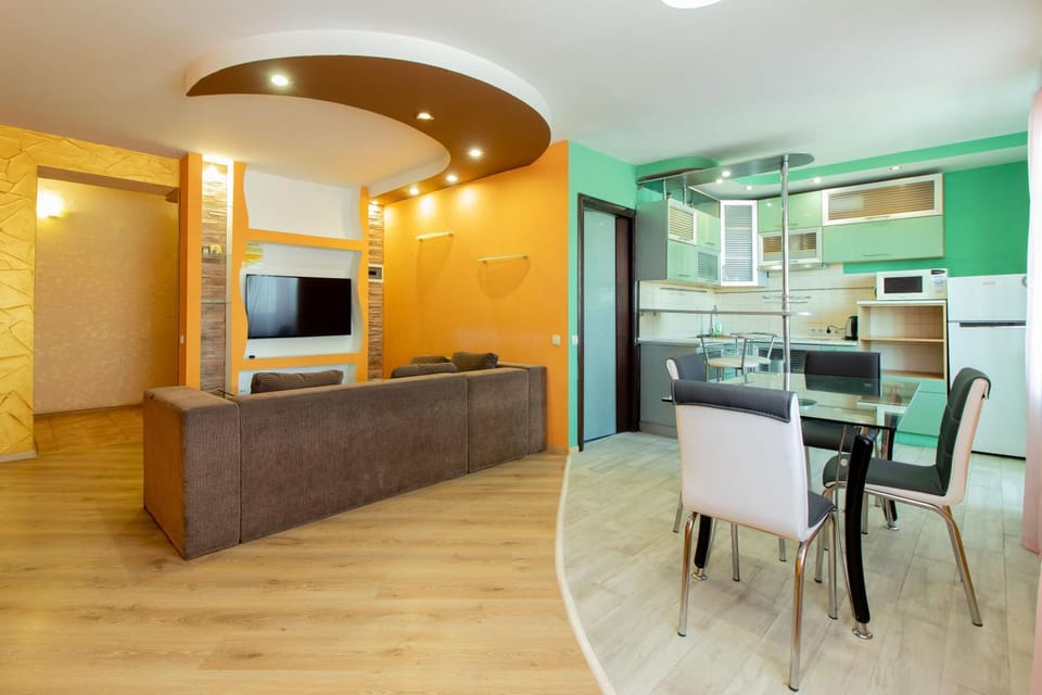 Communal lounge/ TV room, TV and multimedia, Kitchen or kitchenette, Living room, Seating area, Meeting/conference room, Guests, minibar, pet friendly, stove, stove, kitchen, kitchen