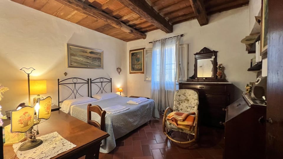 Seating area, Bedroom