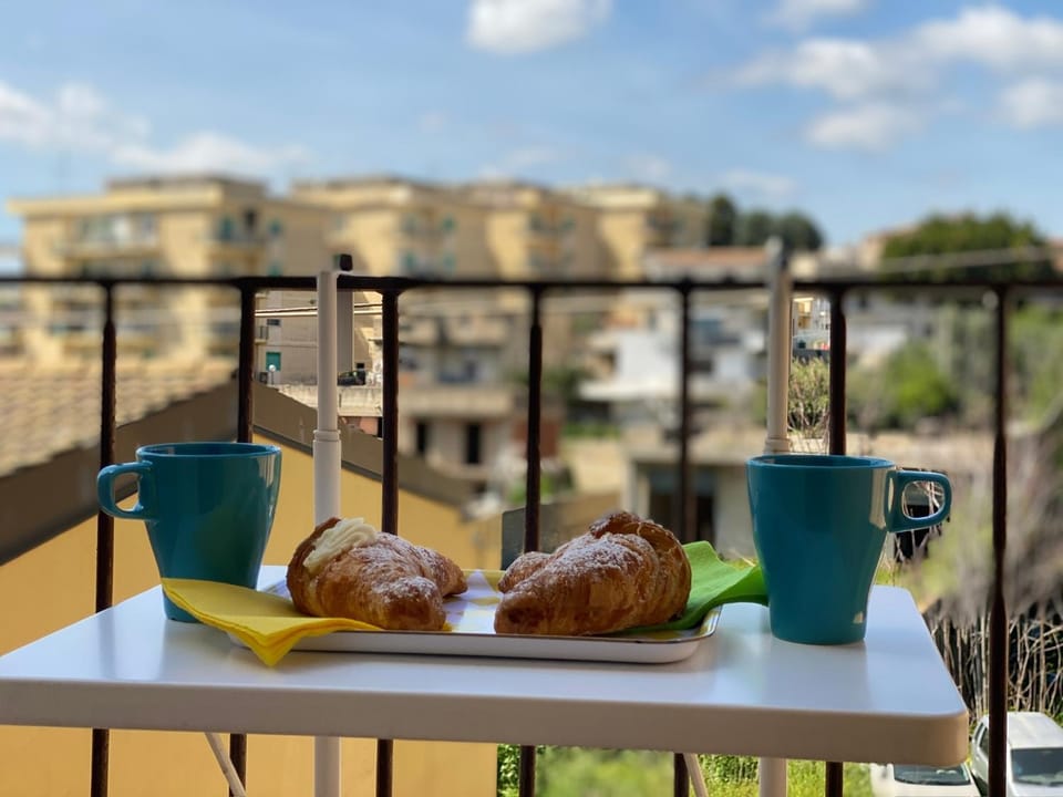Day, View (from property/room), Balcony/Terrace, Food and drinks, Food, Breakfast, Drinks