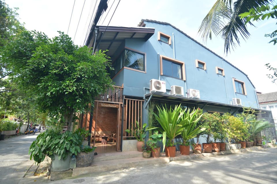 Property building, Facade/entrance