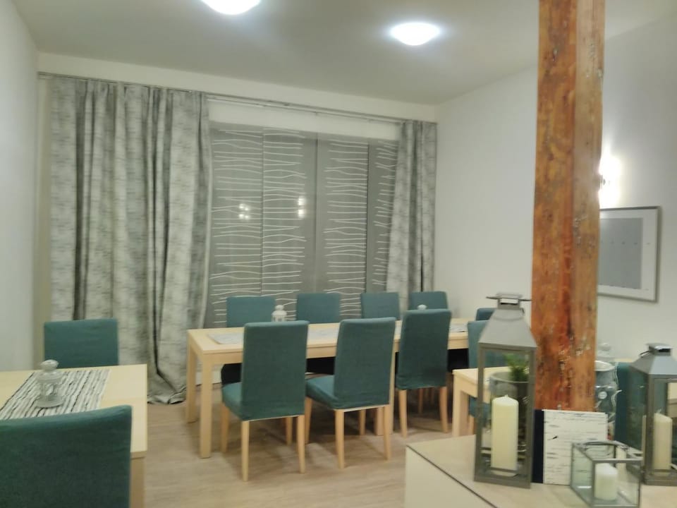 Communal lounge/ TV room, Meeting/conference room