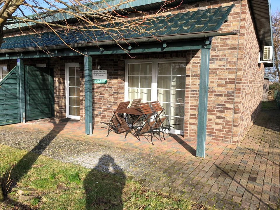 Haus-Koralle-Wohnung-links Apartment in Boltenhagen