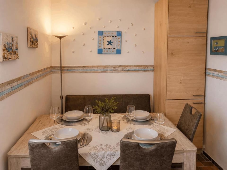 Risel-Ferienhaus-im-Huus-Godewind-mit-Sauna-und-Kamin House in Lower Saxony, Germany