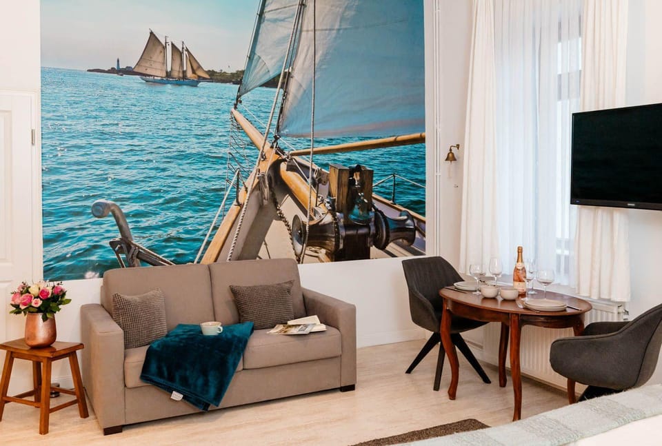 Kapitaenshaus-Lassen-Zimmer-Santa-Maria Bed and Breakfast in Westerland