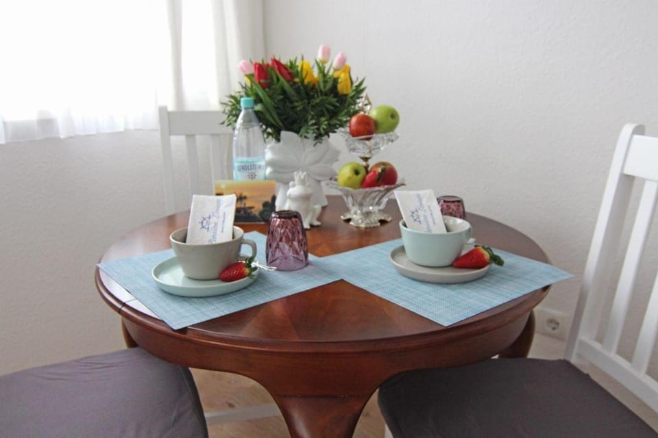 Kapitaenshaus-Lassen-Zimmer-Kapitaen-Blaubaer Bed and Breakfast in Westerland