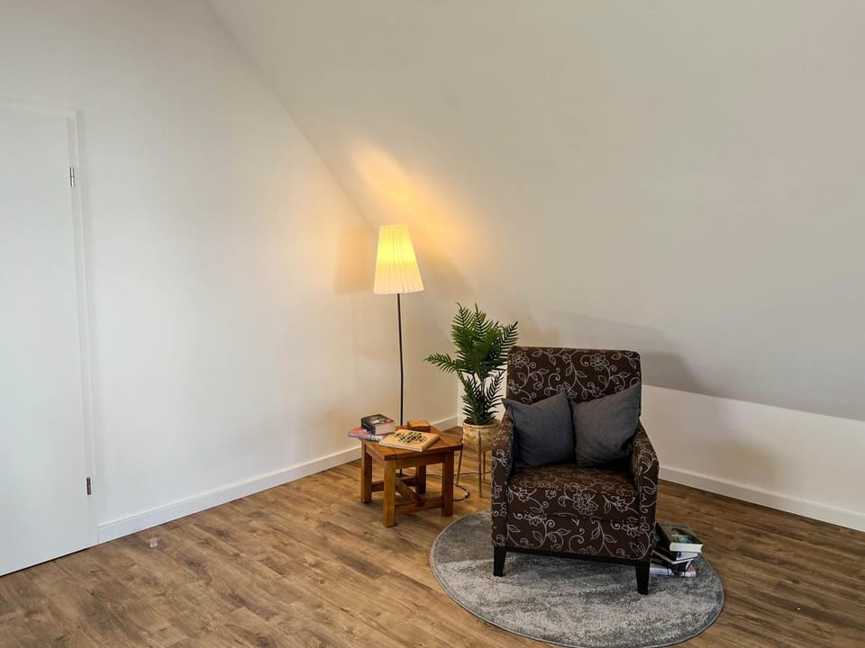 Kapitaenshaus-Lassen-Zimmer-Columbus-Suite Bed and Breakfast in Westerland