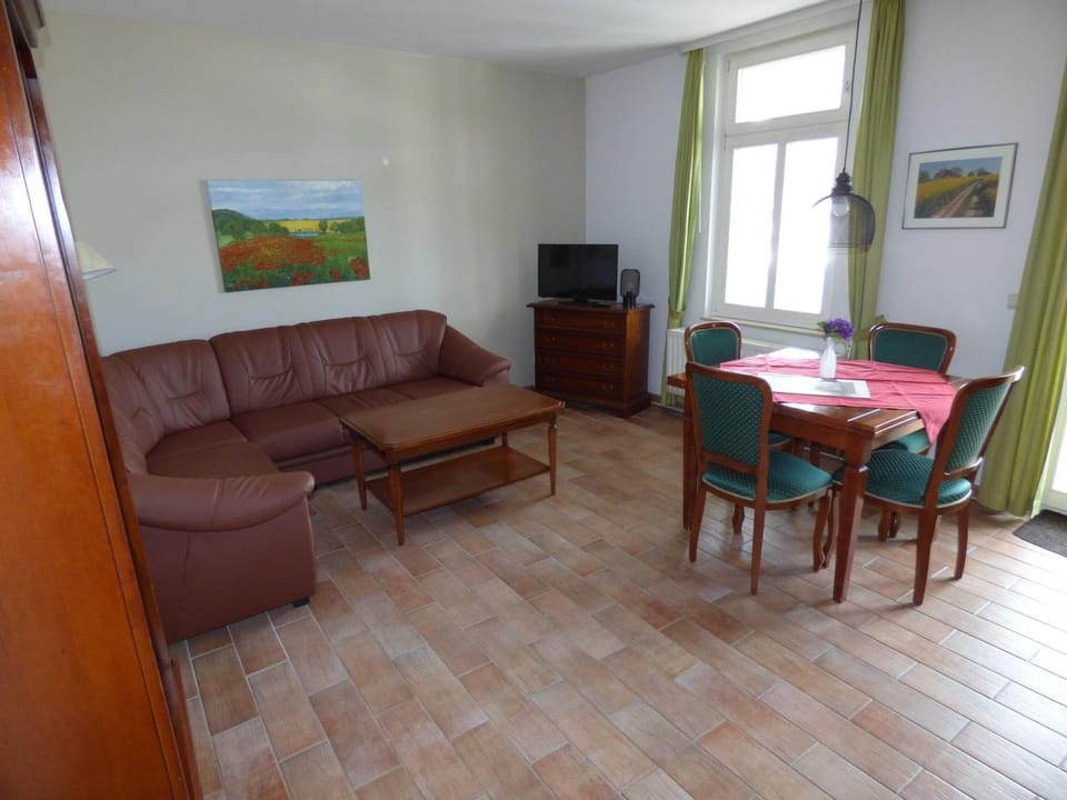 Villa-Loni-Ferienwohnung-7 Villa in Sellin