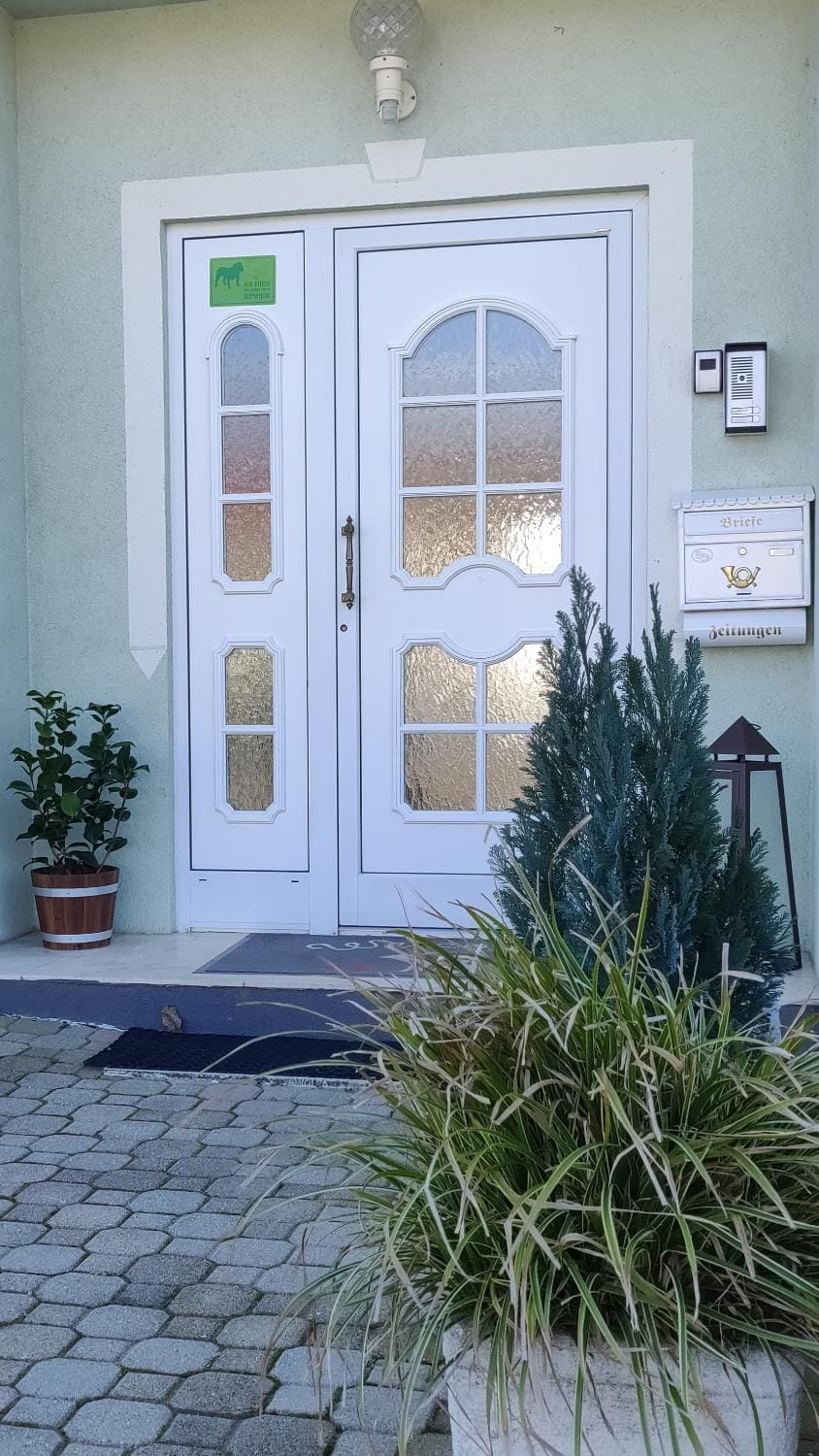 Property building, Facade/entrance