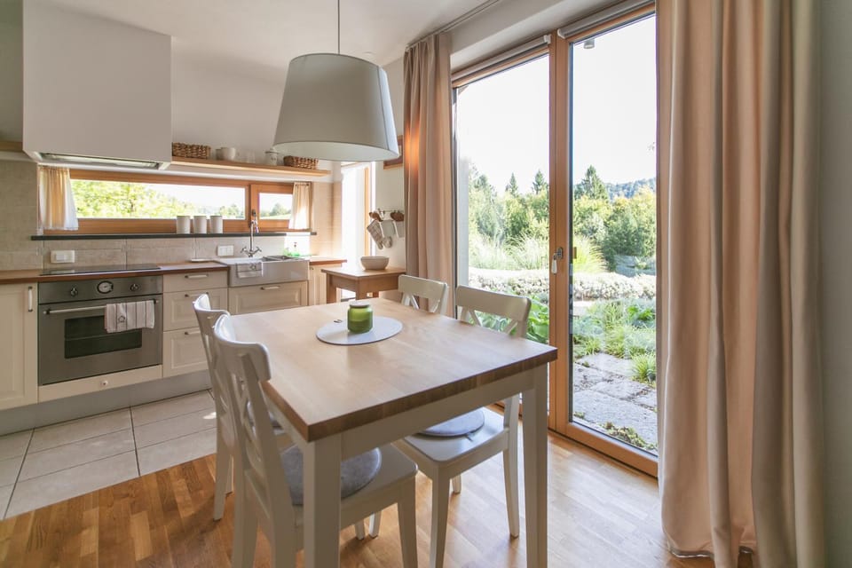 Lill' Hill estate & wellness - Anna Apartment Villa in Slovenia
