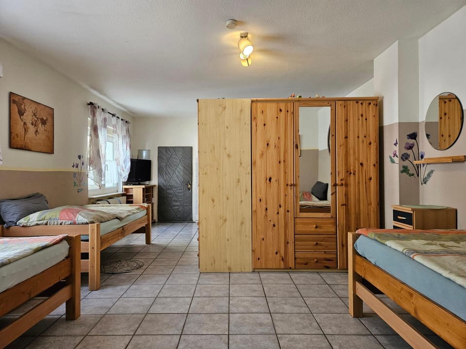 App-O1-2-3-Personen-23km-bis-Frankfurt-Nord Apartment in Hesse