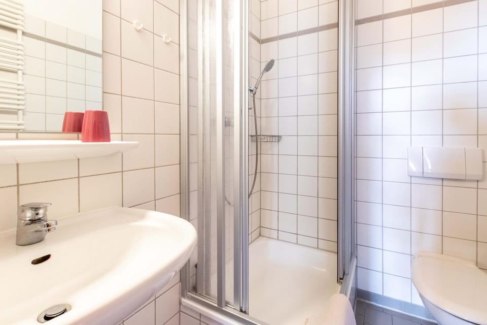 Gaestehaus-St-Josef-6 Apartment in Borkum