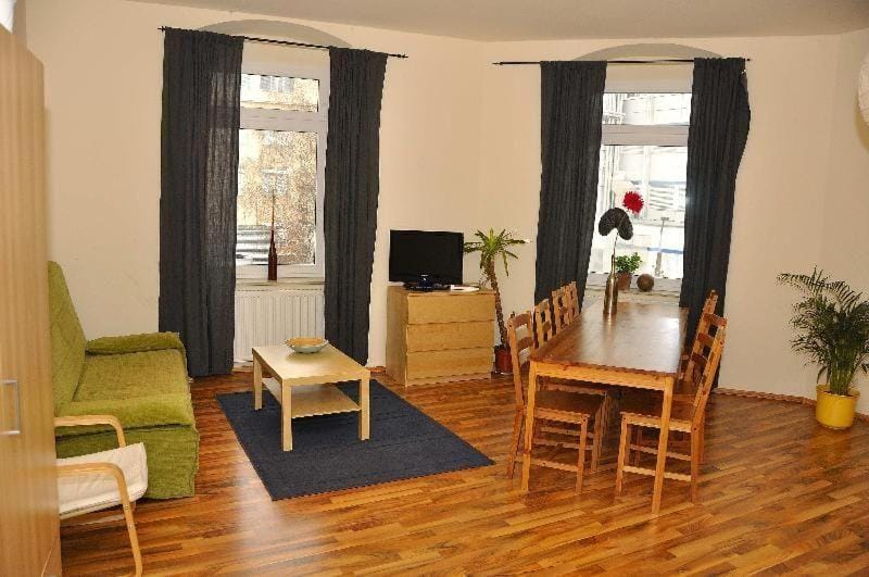 Grosse-Fewo-Dresden-Neustadt-Zentrum-L9 Apartment in Dresden-Neustadt