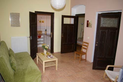 3R-Fewo-bis-8-Personen-zentral-T8 Apartment in Dresden