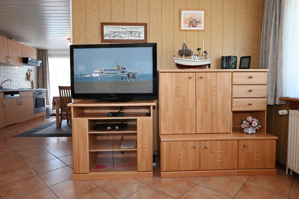 Haus-Karin-Ferienwohnung-2 Apartment in Büsum