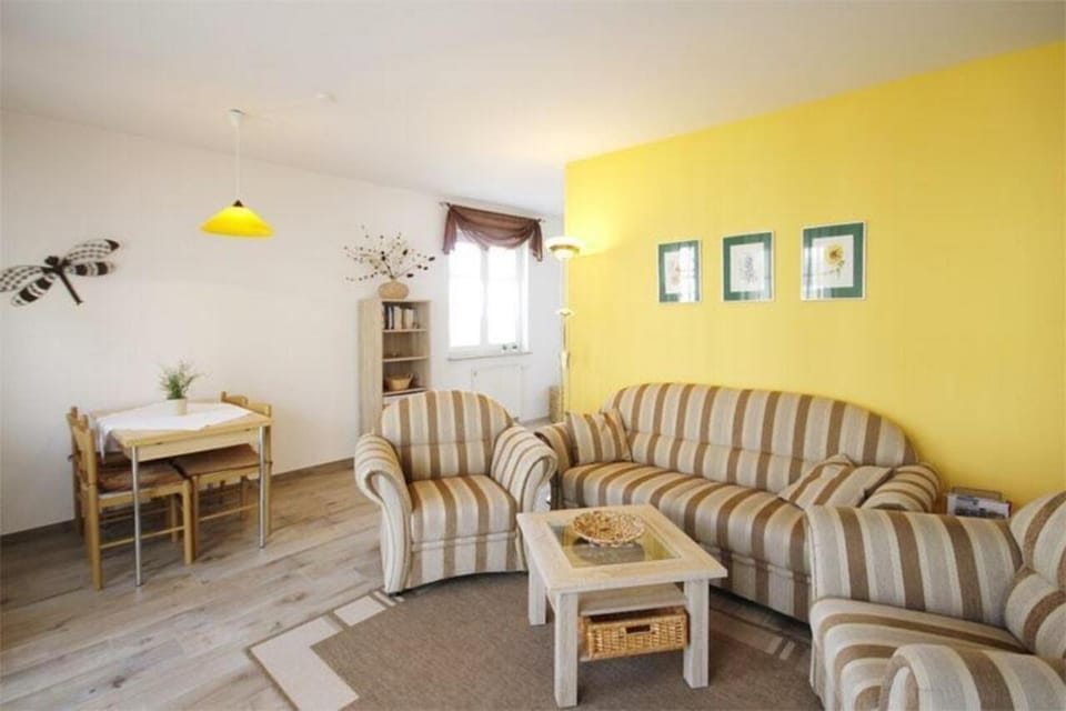 Strandschloesschen-Haus-II-WE-17-9871 Apartment in Kühlungsborn
