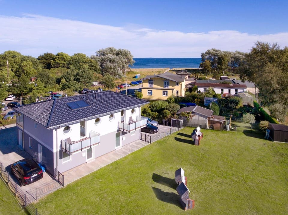 Ruegen-Beach-House-Haus-Palstek House in Mecklenburg-Vorpommern, Germany
