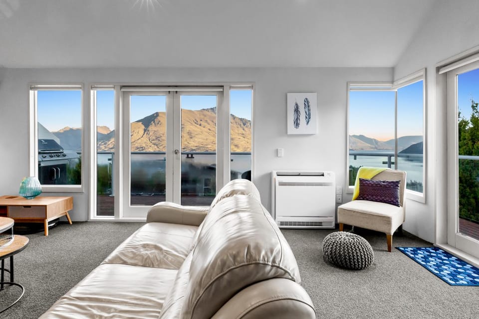 Living room, Seating area, Mountain view