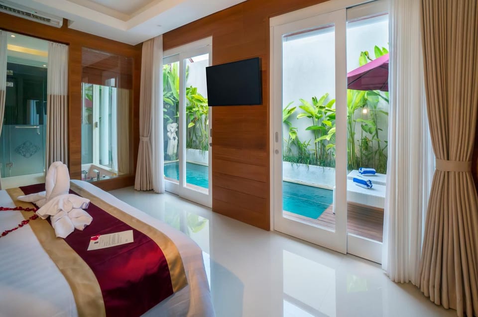 Bed, Area and facilities