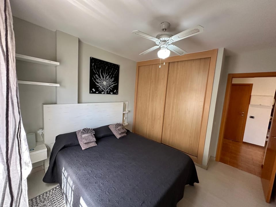 Bedroom, wardrobe