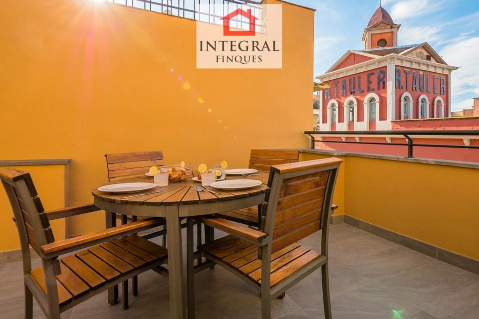 Balcony/Terrace, Food