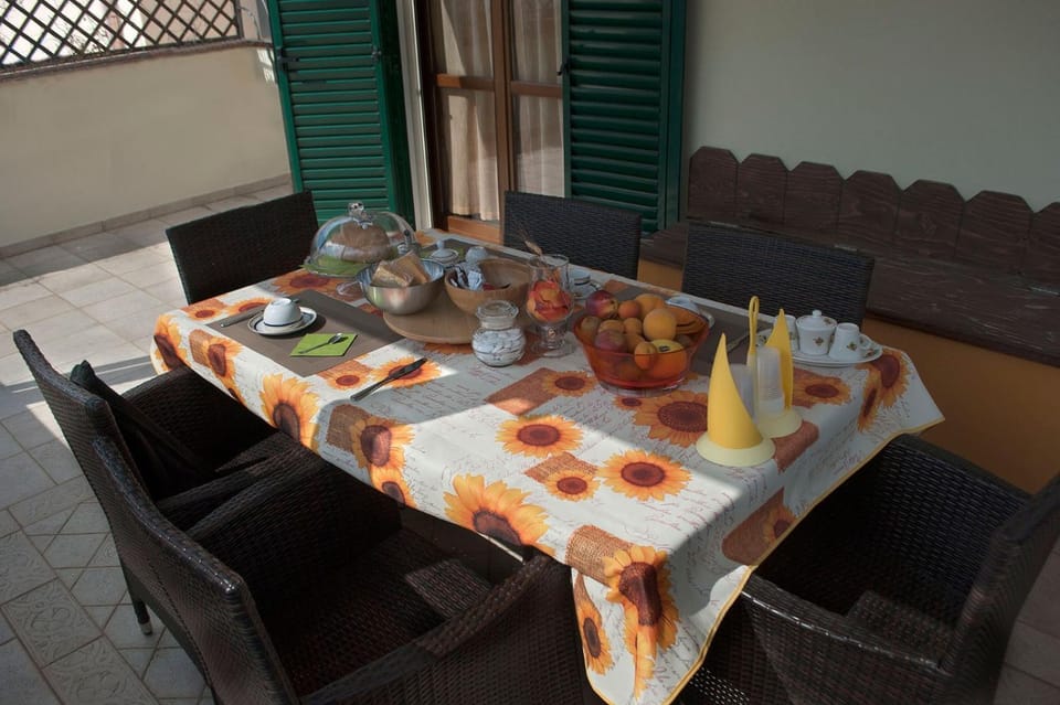 Balcony/Terrace, Drinks