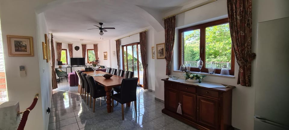 Dining area, Dinner