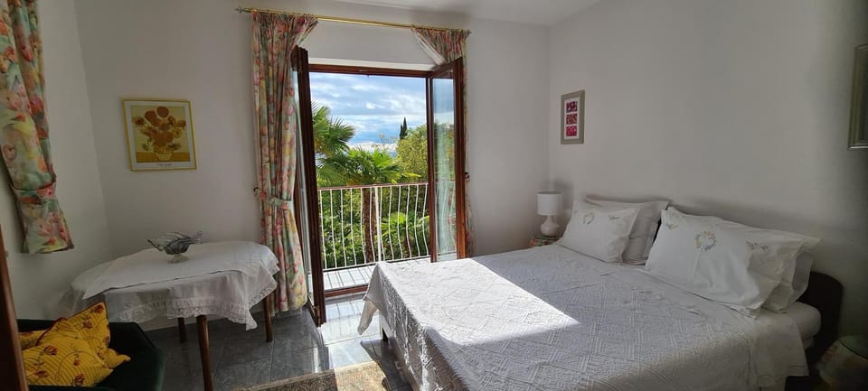 Bedroom, Sea view